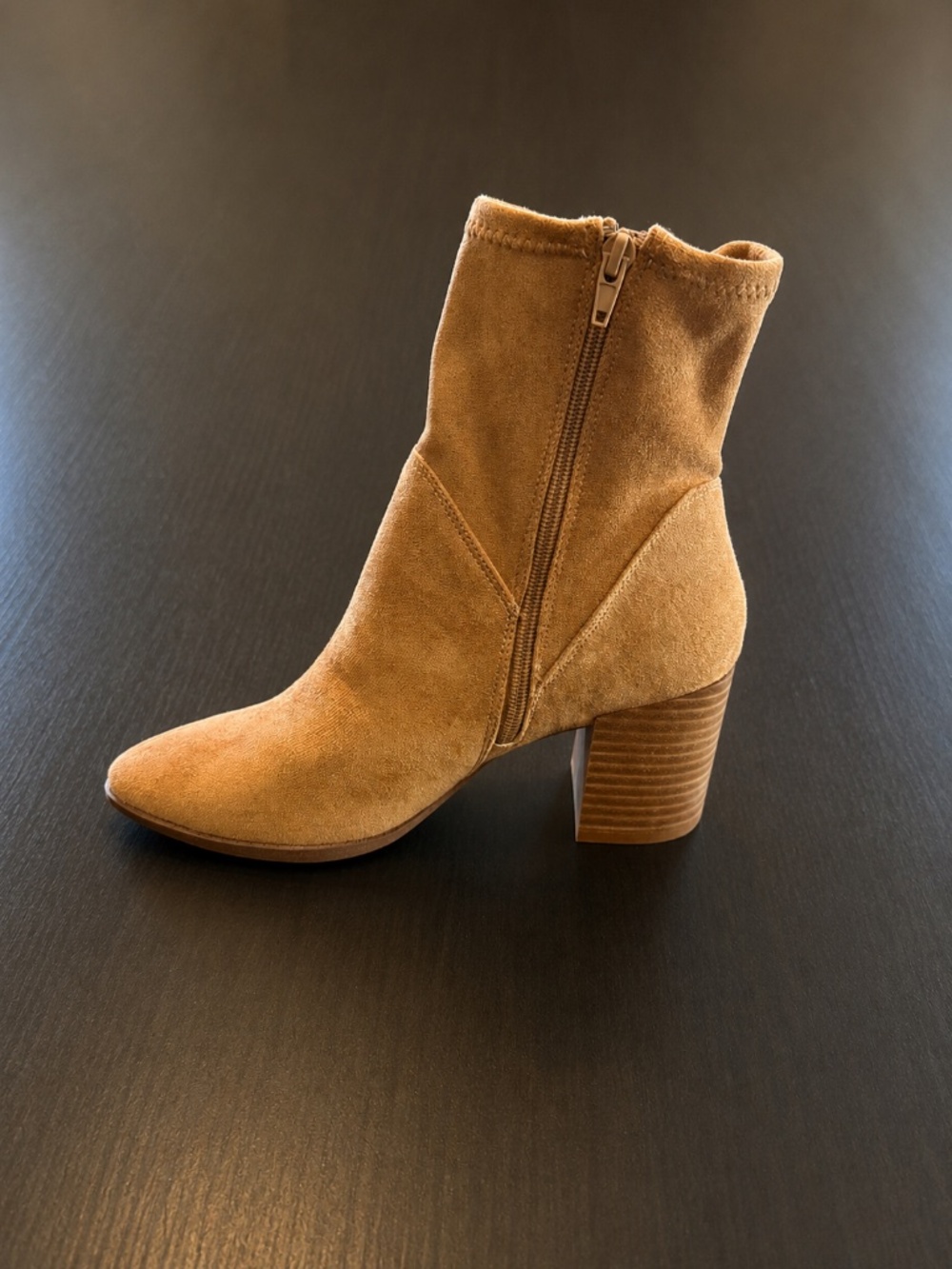 NEW! DV Dolce Vita, Tayla Faux Suede boot Size 9